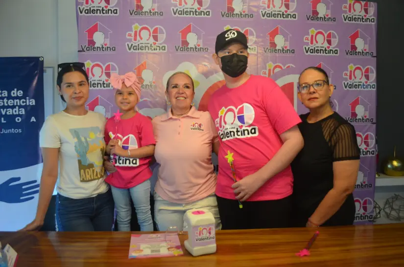 Conviértete en Padrino Mágico con 100 pesos y apoya a niños y niñas con cáncer Tu ayuda vale oro: con 100 pesos puedes ser Padrino Mágico de niños y niñas con cáncer de Casa Valentina.
