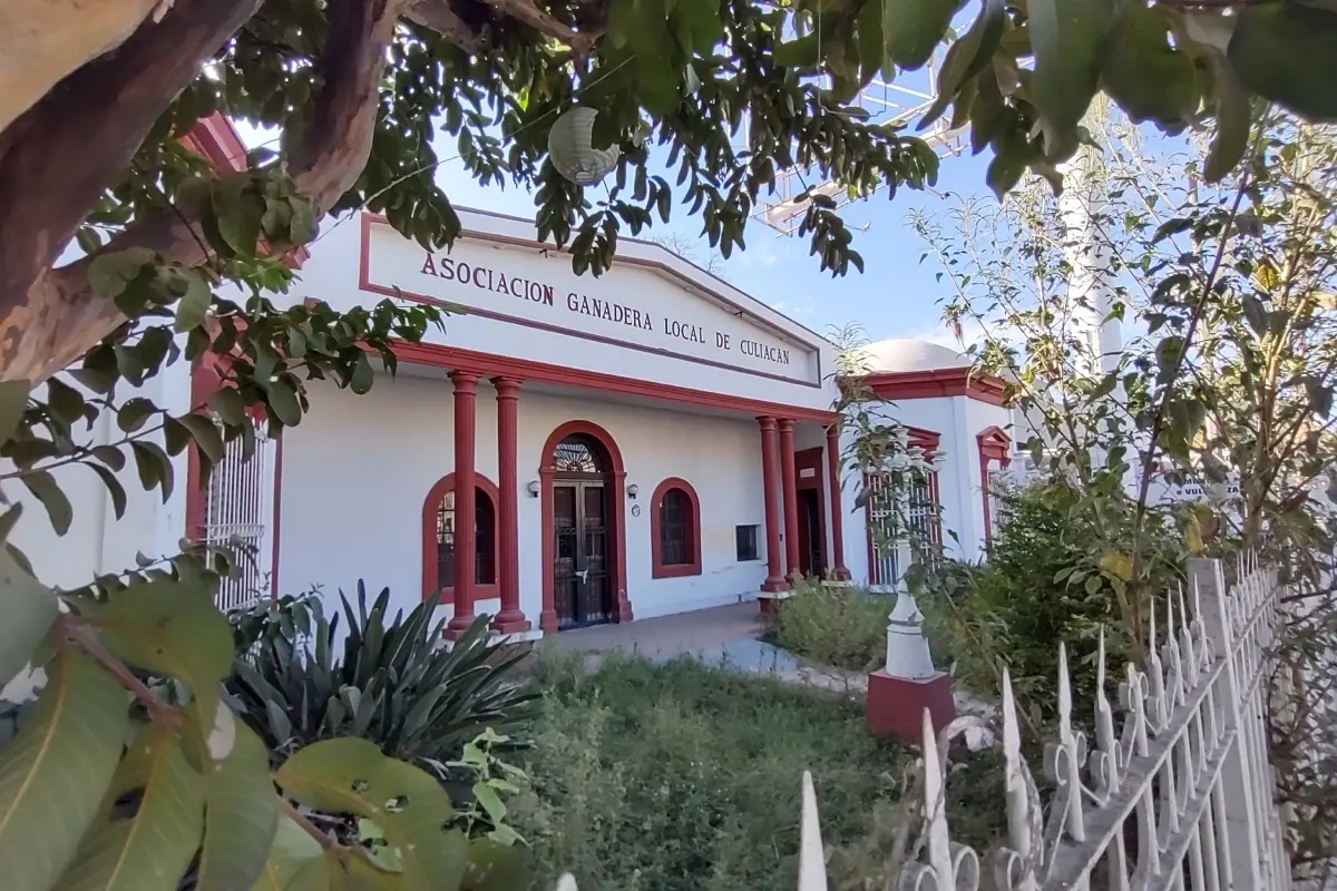 La antigua sede de la Asociación Ganadera Local de Culiacán está ubicada por la Obregón, frente a la librería Gonvill.