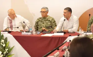 Titulares de SSPC y Marina se reúnen con autoridades de Baja California Sur para reforzar seguridad