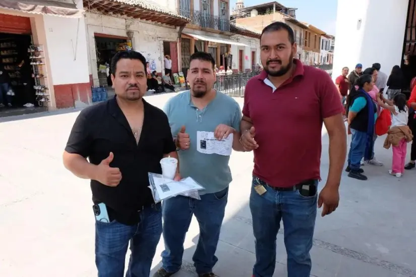 Locatarios Beneficiados del nuevo Mercado Pátzcuaro. Foto: cortesía. Locatarios Beneficiados del nuevo Mercado Pátzcuaro. Foto: cortesía.