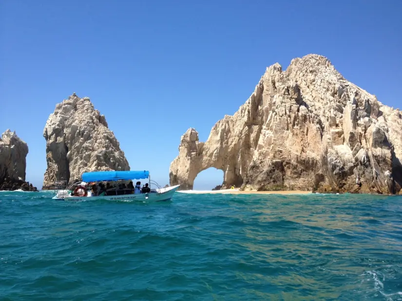 imagen recuadro Vuelos baratos desde Los Cabos en Baja California Sur Foto: Wikipedia