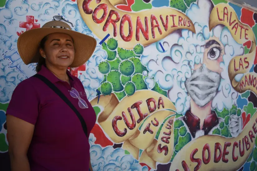 imagen recuadro Este un mural sobre el COVID es una obra de la alumna Sandra, quien lo elaboró al regreso del confinamiento, hace tres años.