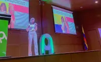 Anikó Dorner es la maestra que forma líderes con visión global y ética
