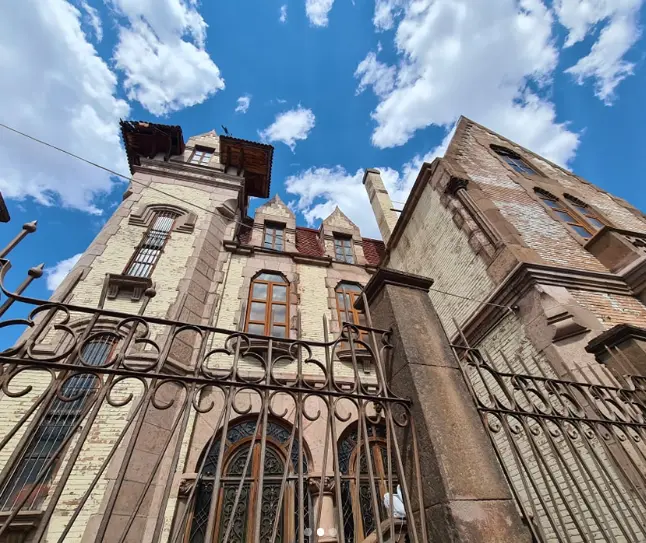 La Casa Wongnis debe su nombre a una familia china que llegó a instalarse. Foto: San Luis Potosí Turismo. La Casa Wongnis debe su nombre a una familia china que llegó a instalarse. Foto: San Luis Potosí Turismo.