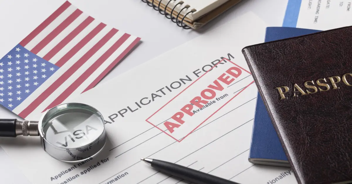 Los nuevos motivos por los que podrían rechazar tu visa en 2025: asegúrate de no cometer estos errores