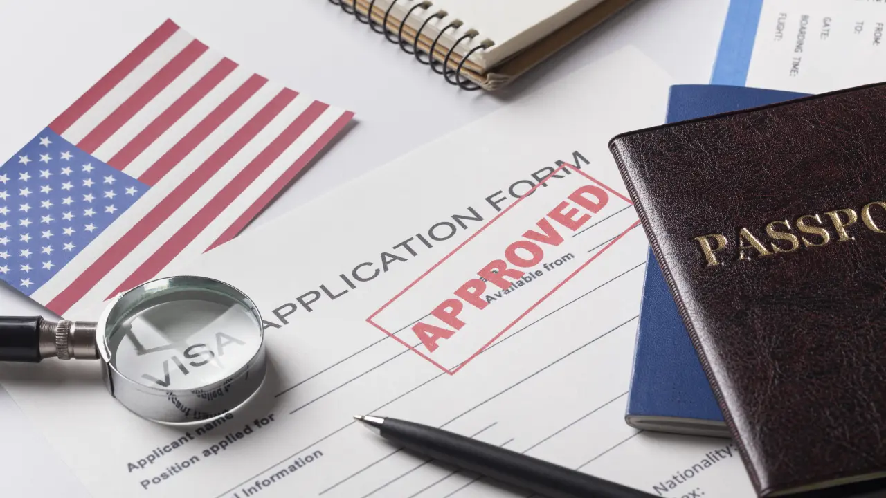 Ten cuidado y no cometas estos errores durante el trámite de tu visa americana. Foto: Freepik.