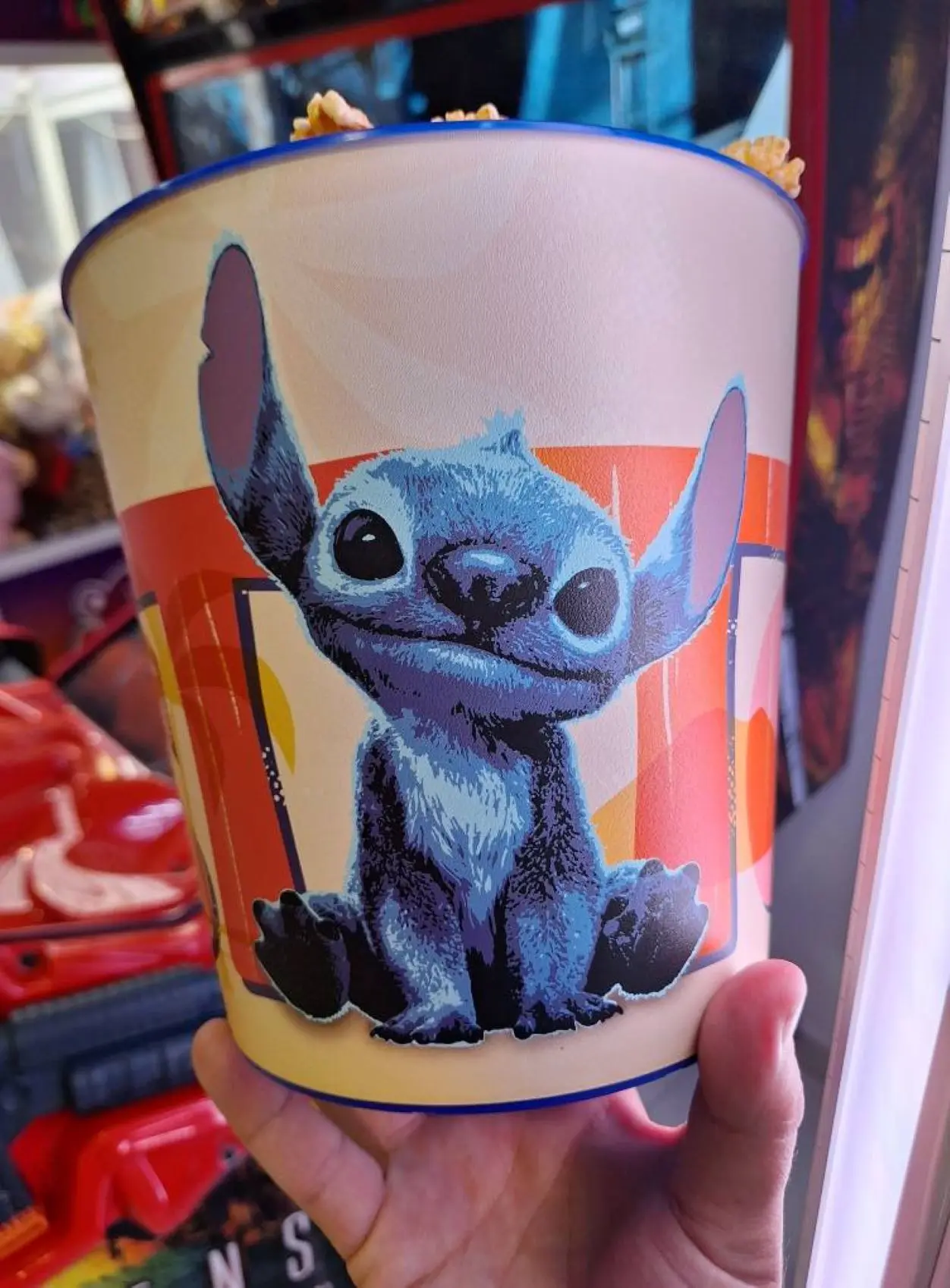 Cubeta palomera de Lilo y Stitch en Cinedot. Foto: Coleeccionando Cubeta palomera de Lilo y Stitch en Cinedot. Foto: Coleeccionando