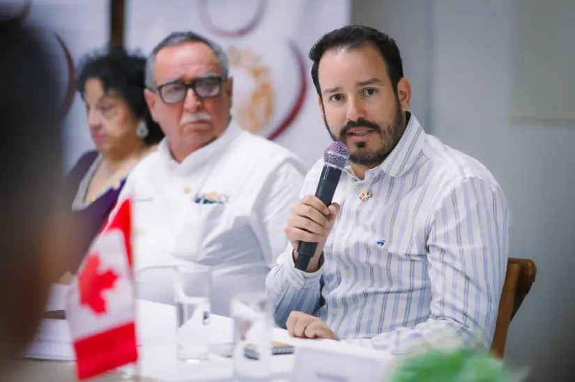 Oroco Resources anuncia inversión de 20 mdd en Sinaloa El secretario celebró la inversión en Sinaloa. Foto: Gob. de Sinaloa