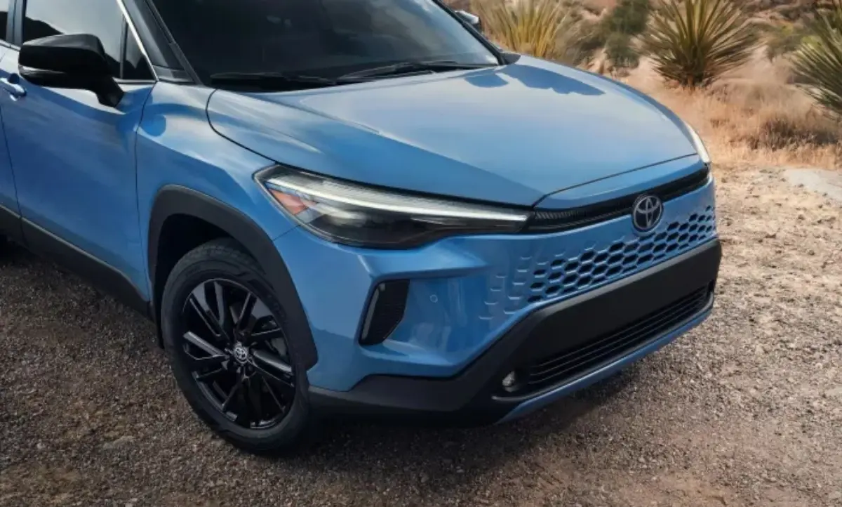 El Corolla Cross 2026 estará disponible en versión de gasolina e híbrido. Foto: Toyota