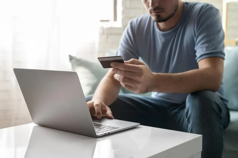 Comprar en línea es más cómodo. Foto: Freepik Comprar en línea es más cómodo. Foto: Freepik