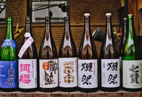 El alma de Japón en una copa: el arte del sake reconocido por la UNESCO