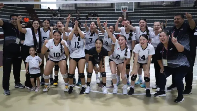 Sinaloa saca la espinita y obtiene oro en voleibol femenil Infantil Mayor en Olimpiada Nacional 2025. ¡Felicidades! Foto: ISDE