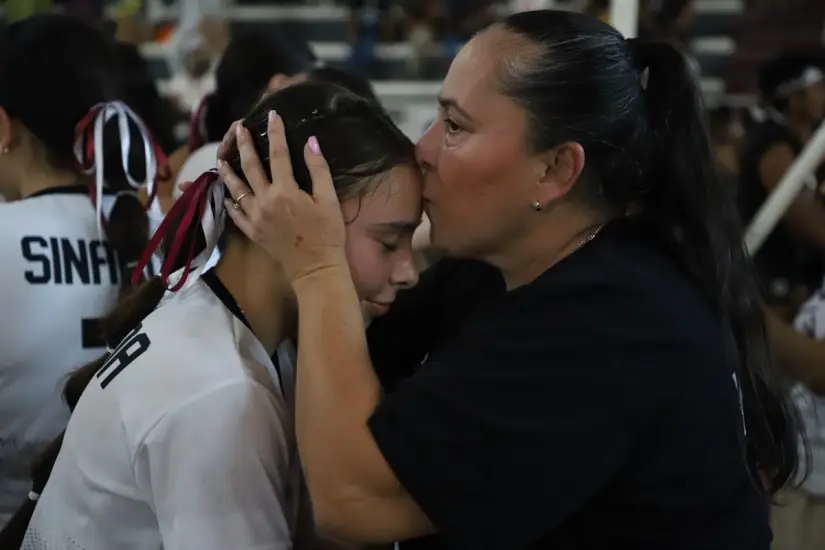 Sinaloa conquista primer oro en Olimpiada Nacional CONADE 2025 Entrenadora Xochitl Orona guía a Sinaloa al oro en voleibol Infantil Mayor en Olimpiada Nacional 2025.