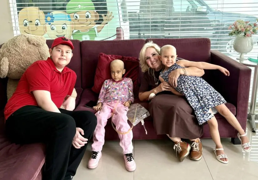 Ana Victoria de Casa Valentina Elizabeth López Rojo, fundadora y directora de Casa Valentina, brinda amor, refugio y esperanza a niñas y niños que luchan contra el cáncer.