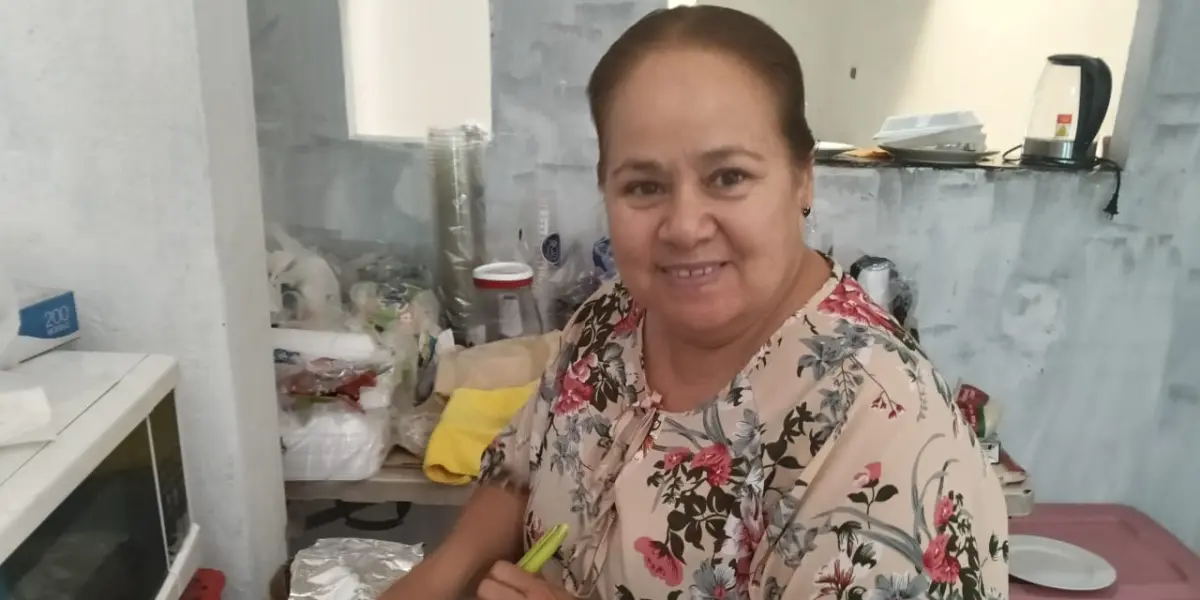Doña Lety Verdugo es una mujer incansable y ejemplo de perseverancia y lucha con su sazón en la cocina.