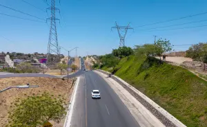 Espacios verdes y limpieza renuevan el rostro de la avenida Álvaro Obregón en Culiacán