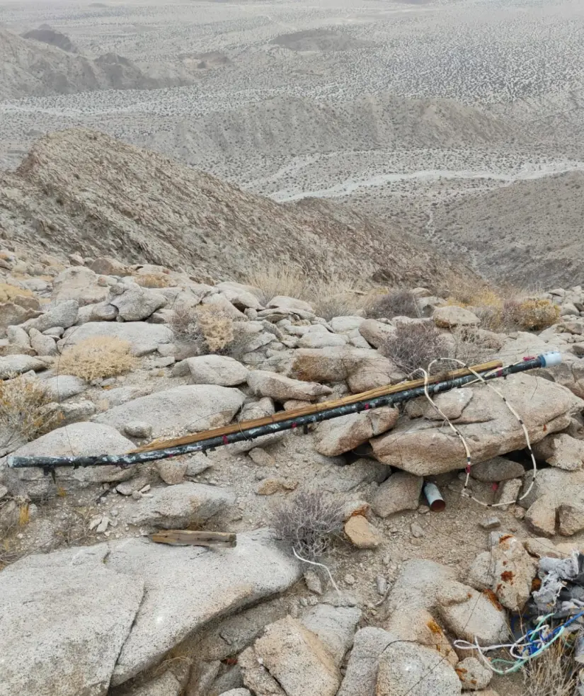 Armada de México desmantela antenas ilegales utilizadas por grupos criminales en Baja California. Armada de México desmantela antenas ilegales utilizadas por grupos criminales en Baja California.