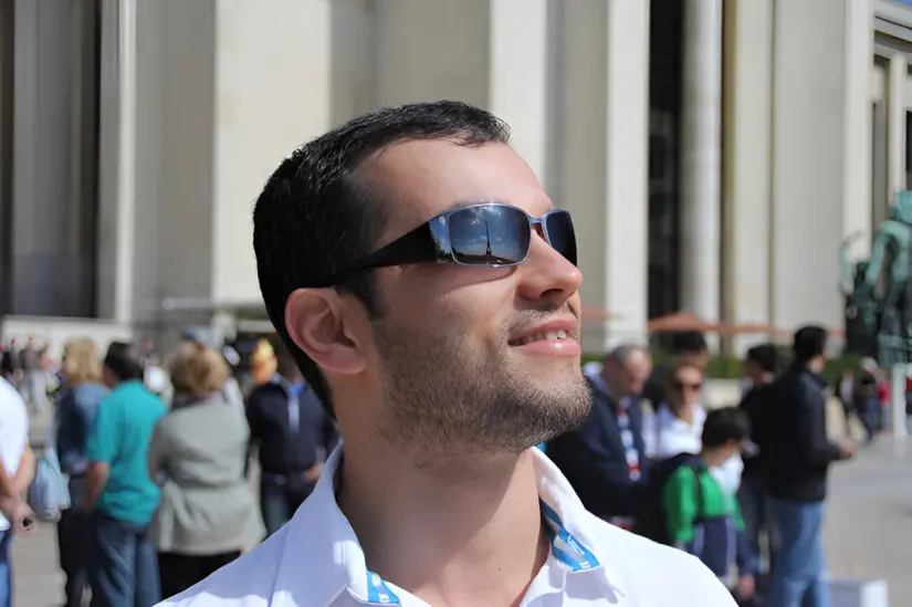 Estas gafas buscan hacer de La Paz una ciudad más inclusiva. Foto: Freepik. 