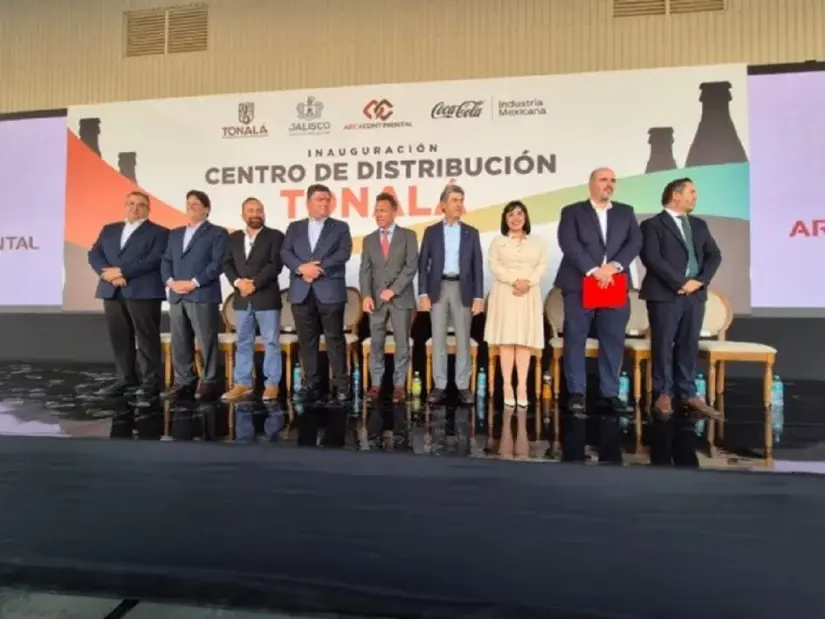 Arca Continental inaugura su centro de distribución más grande en Jalisco El evento reunió a autoridades de los 3 niveles, así como empresarios. Foto: Cortesía
