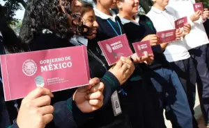 Beca Benito Juárez: Continúa la entrega de tarjetas en Chiapas