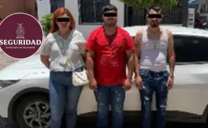 El Ejército detiene a tres personas, recupera vehículos y asegura droga y cartuchos en Mazatlán