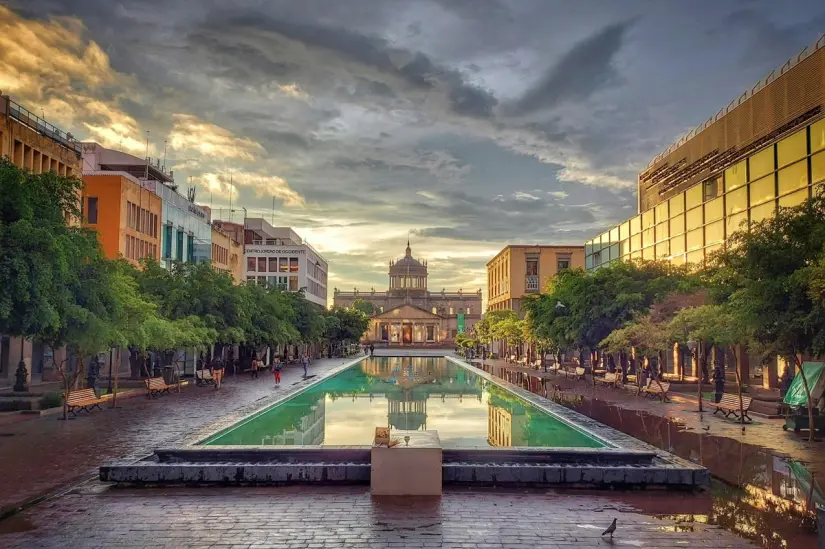 Mantente al tanto sobre el clima en Jalisco y toma tus precauciones. Foto: Unsplash. Mantente al tanto sobre el clima en Jalisco y toma tus precauciones. Foto: Unsplash.
