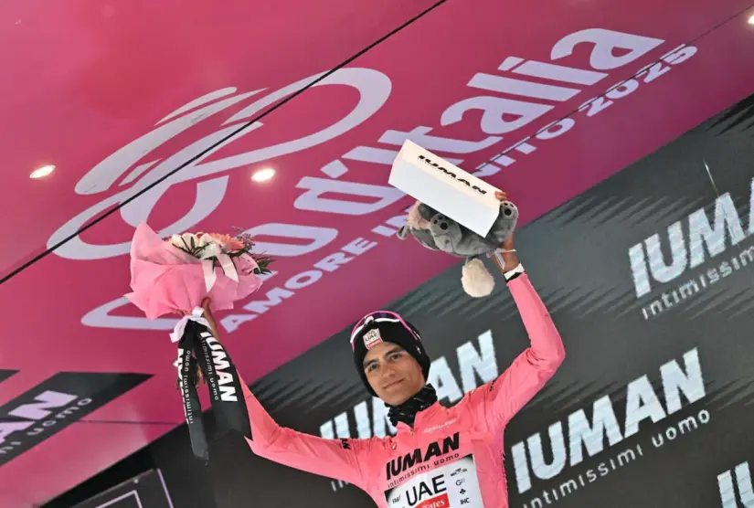 Ganador de la etapa 17 del Giro de Italia 2025, Isaac del Toro. Foto: cortesía Ganador de la etapa 17 del Giro de Italia 2025, Isaac del Toro. Foto: cortesía.