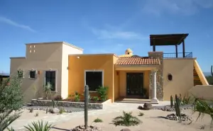 ¿Una familia con sueldo promedio puede comprar una casa en Baja California Sur?