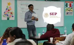 ¿De cuánto es el salario y la pensión de un maestro en México?