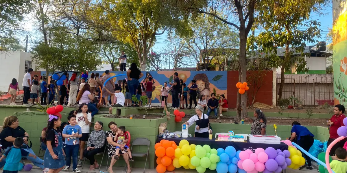 Murales, lámparas y actividades recreativas lo convierten al parque de Cañadas en un símbolo de esperanza y comunidad.