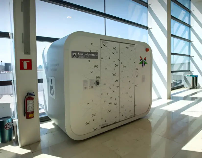 Se instalarán dos cabinas de lactancia en el Aeropuerto de Los Cabos. Foto: Cortesía. 