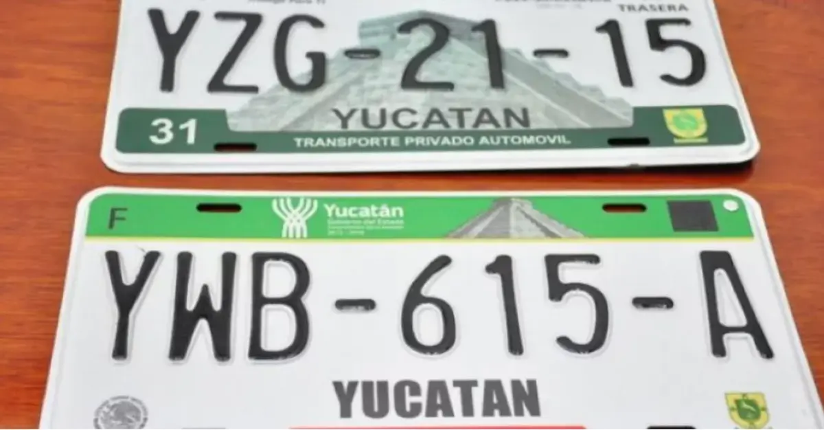 Autos con doble placa