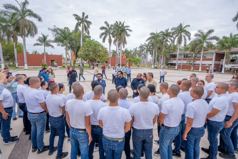 Nuevos cadetes de la Unipol Culiacán. Nuevos cadetes de la Unipol Culiacán.