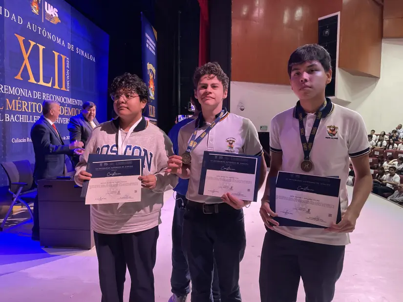 UAS premia a estudiantes sobresalientes en la ceremonia del XLIl concurso académico Participaron 43 unidades académicas. Foto: TBN