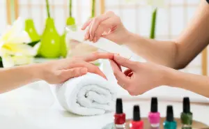 Ventajas y cuidados del esmalte semipermanente frente a otras técnicas