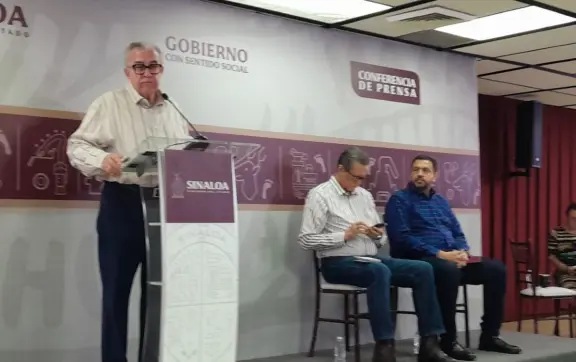 Gobierno de Rocha entrega 23 mil pacas de alimento para el ganado en apoyo a 3,800 ganaderos