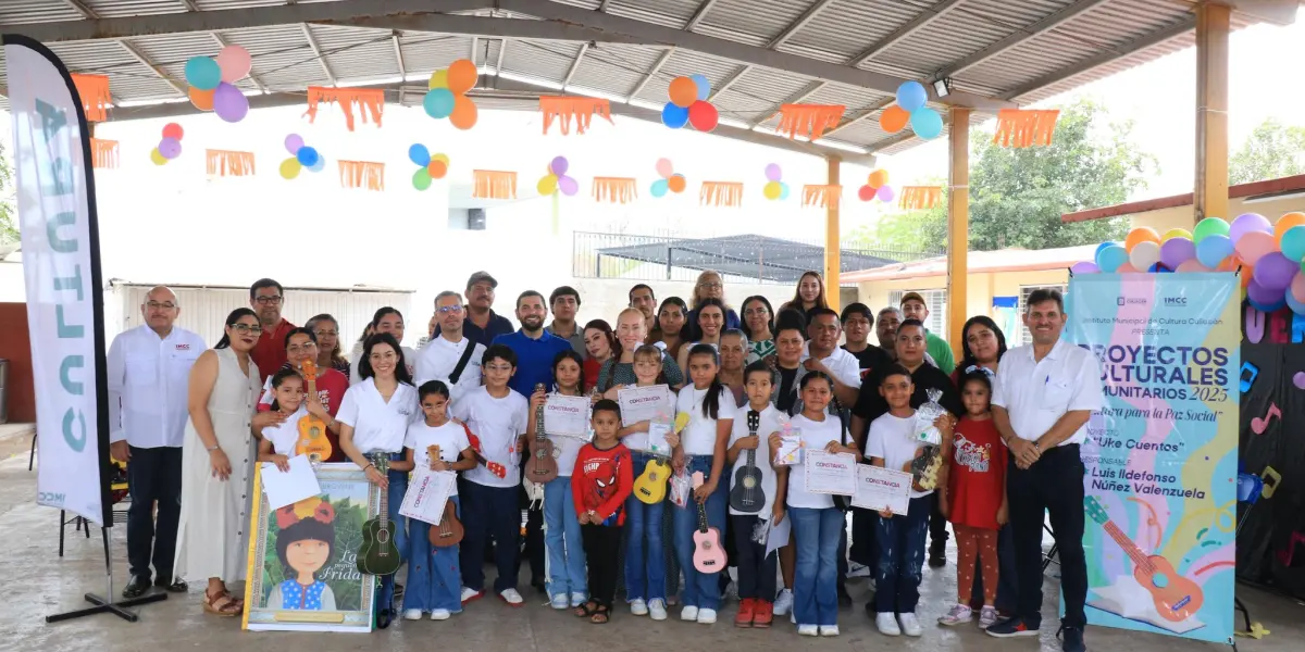 Niñas y niños de la colonia Las Ilusiones celebran la paz y la creatividad con el festival de cierre del taller “Ukecuentos”. Foto: IMCC
