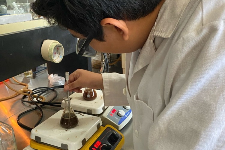 Alumnos del CECyTE apuestan por el orégano para proteger frutas y conquistar el Nacional en Coahuila