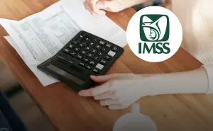 ¿Cuántos años necesita una persona dada de alta en IMSS para cotizar 500 semanas y retirarse?