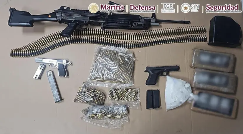 A los detenidos les aseguraron armas largas y cortas, así como cartuchos útiles. Foto: Cortesía