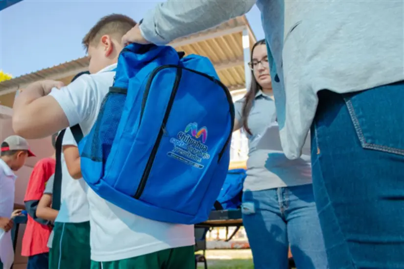 Mi Bolsa escolar Chihuahua; útiles y mochilas gratuitos. Foto; Cortesía