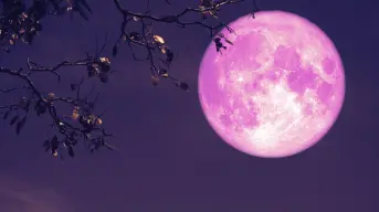 Luna de Fresa 2025: ¿a qué hora se podrá ver este fenómeno desde México?