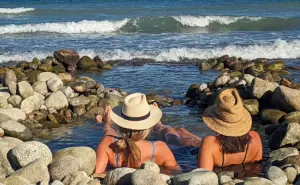 Baja California Sur tiene algo que no encontrarás ni en Europa: aguas termales en paisajes vírgenes