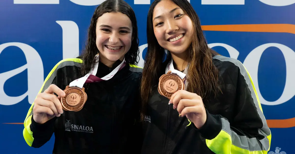 Bryan, Mía y Paloma de Sinaloa ganan tres medallas de bronce en natación CONADE 2025