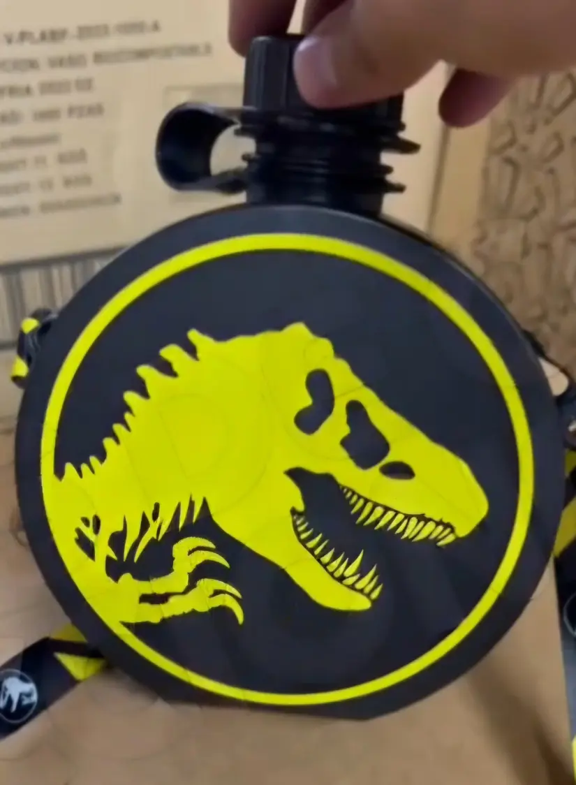 Cantinplora de Jurassic World Rebirth. Foto: Coleccionable de Cine y Más Cantinplora de Jurassic World Rebirth. Foto: Coleccionable de Cine y Más