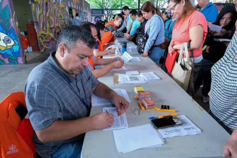 Entregan tarjetas de Yo Jalisco en Guadalajara Entregan tarjetas de Yo Jalisco en Guadalajara. Foto: Cortesía