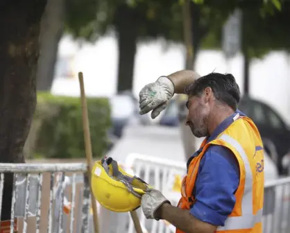 ¿Mucho calor en el trabajo? Esta iniciativa busca proteger a los empleados en climas extremos