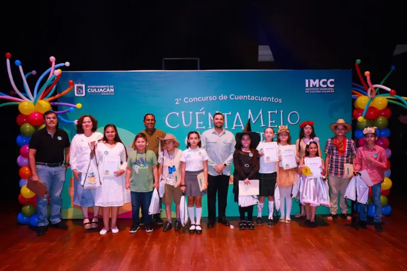 21 niñas y niños encantan al público en semifinal de Cuentacuentos en Culiacán.  Foto: IMCC