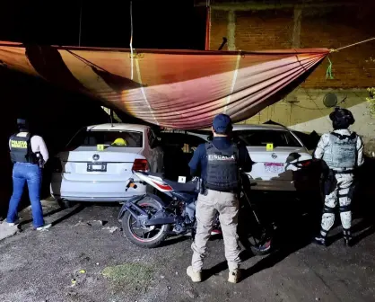 En un operativo en Michoacán se aseguran más de 400 dosis de droga y vehículos con reporte de robo