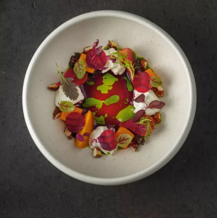 Platillo en el restaurante Pangea. Foto: Captura Guía Michelin Platillo en el restaurante Pangea. Foto: Captura Guía Michelin